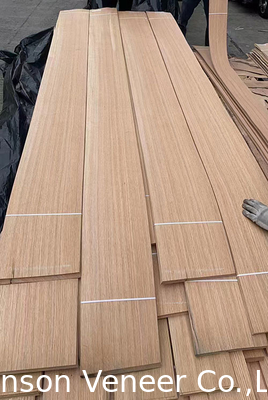 চতুর্থাংশ কাটা রেড ওক ফিনিয়ার প্যানেল 0.5mm কাঠের ফিনিয়ার AAA গ্রেড